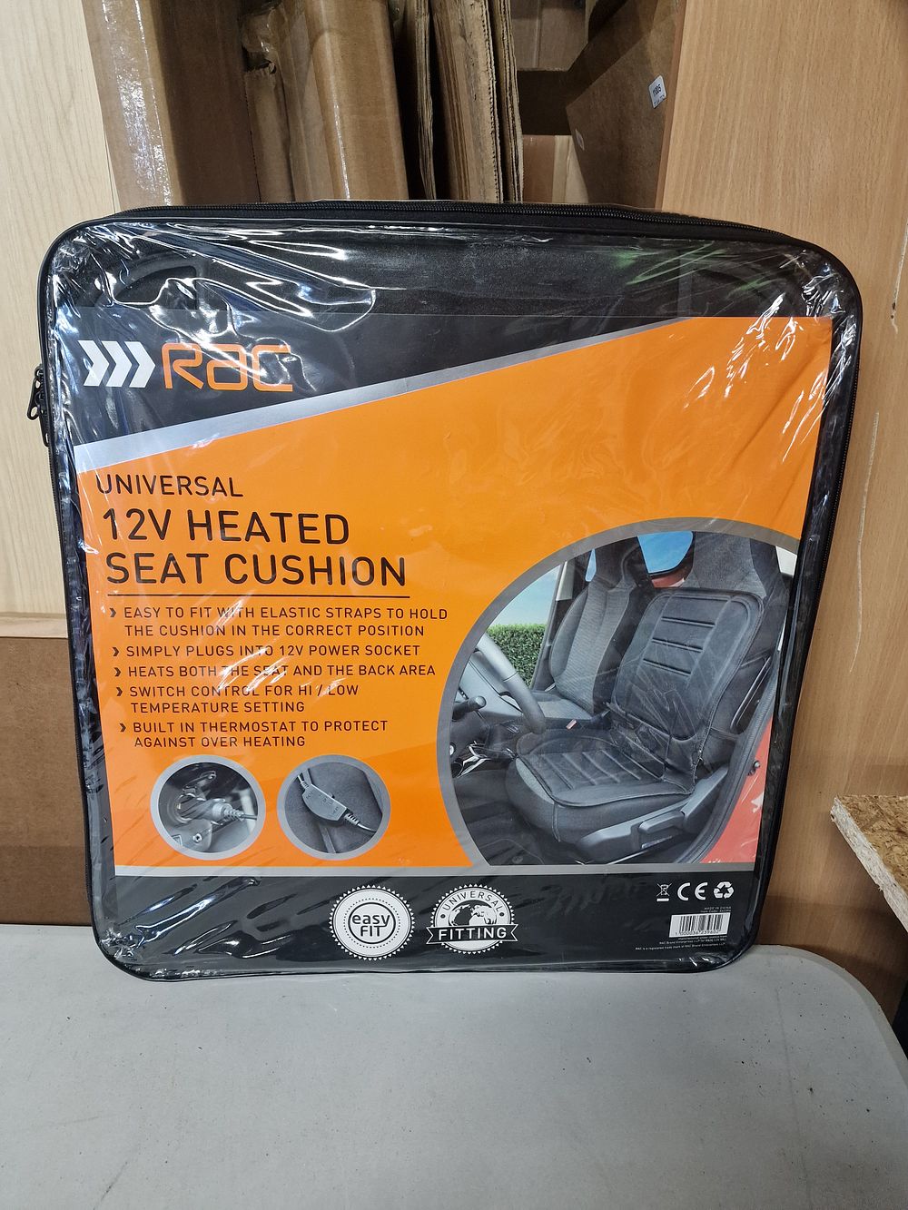 Lot 674: Universal 12v Heated Seat Cushion