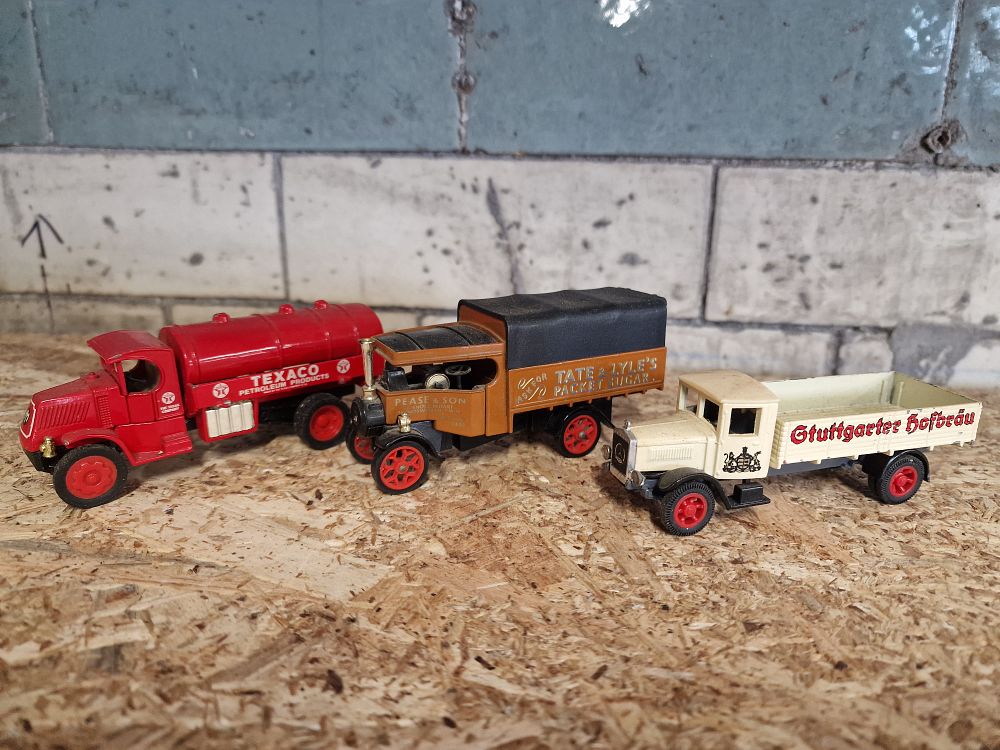 Lot 734: Selection of Vintage Matchbox Toy Vehicles Play Worn