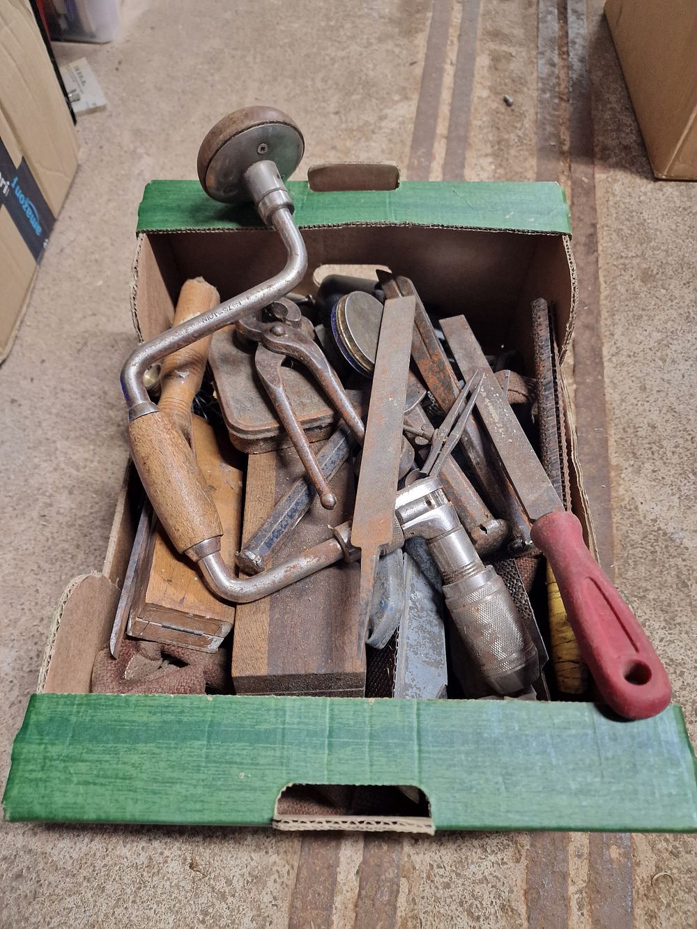 Lot 753: Selection of Tools and Toolbag