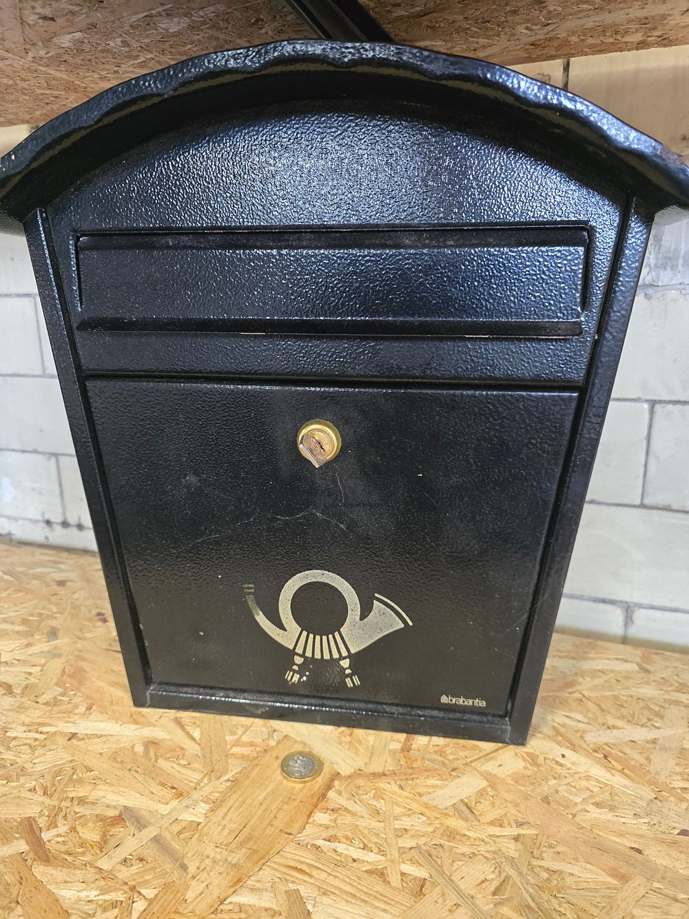 Lot 772: Brabantia metal post box with key