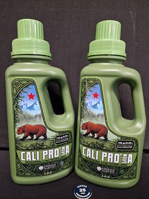 Emerald Harvest Cali Pro Grow A Professional 2-Part Base Nutrient Series