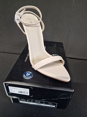 Missguided Pointed Toe Patent Barely There Sandal. Brand New Nude Uk4