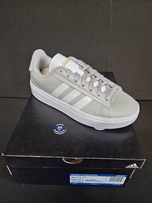Adidas Grand Court Alpha Trainers. Brand New Uk4