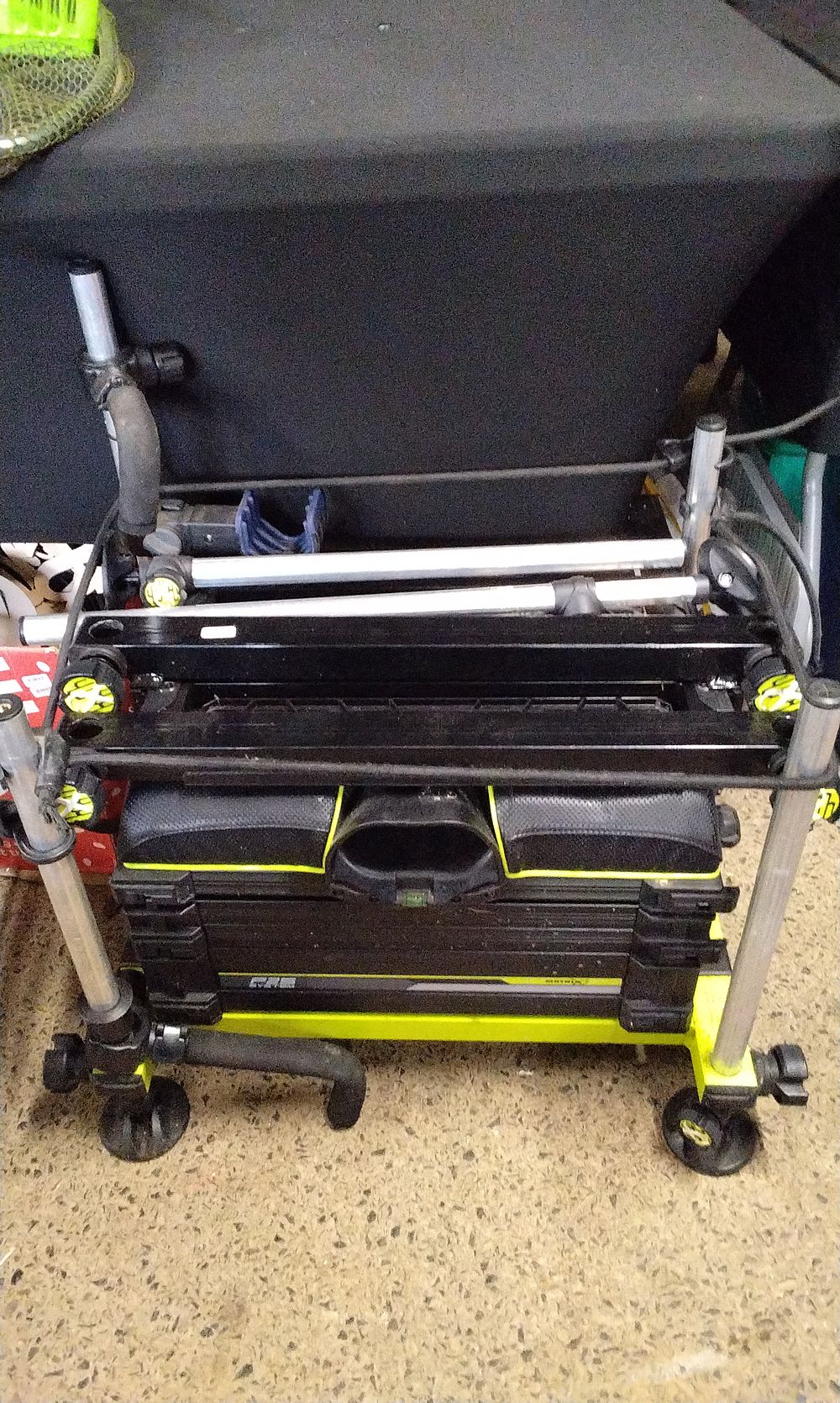 Lot 168: Matrix F25 Seatbox