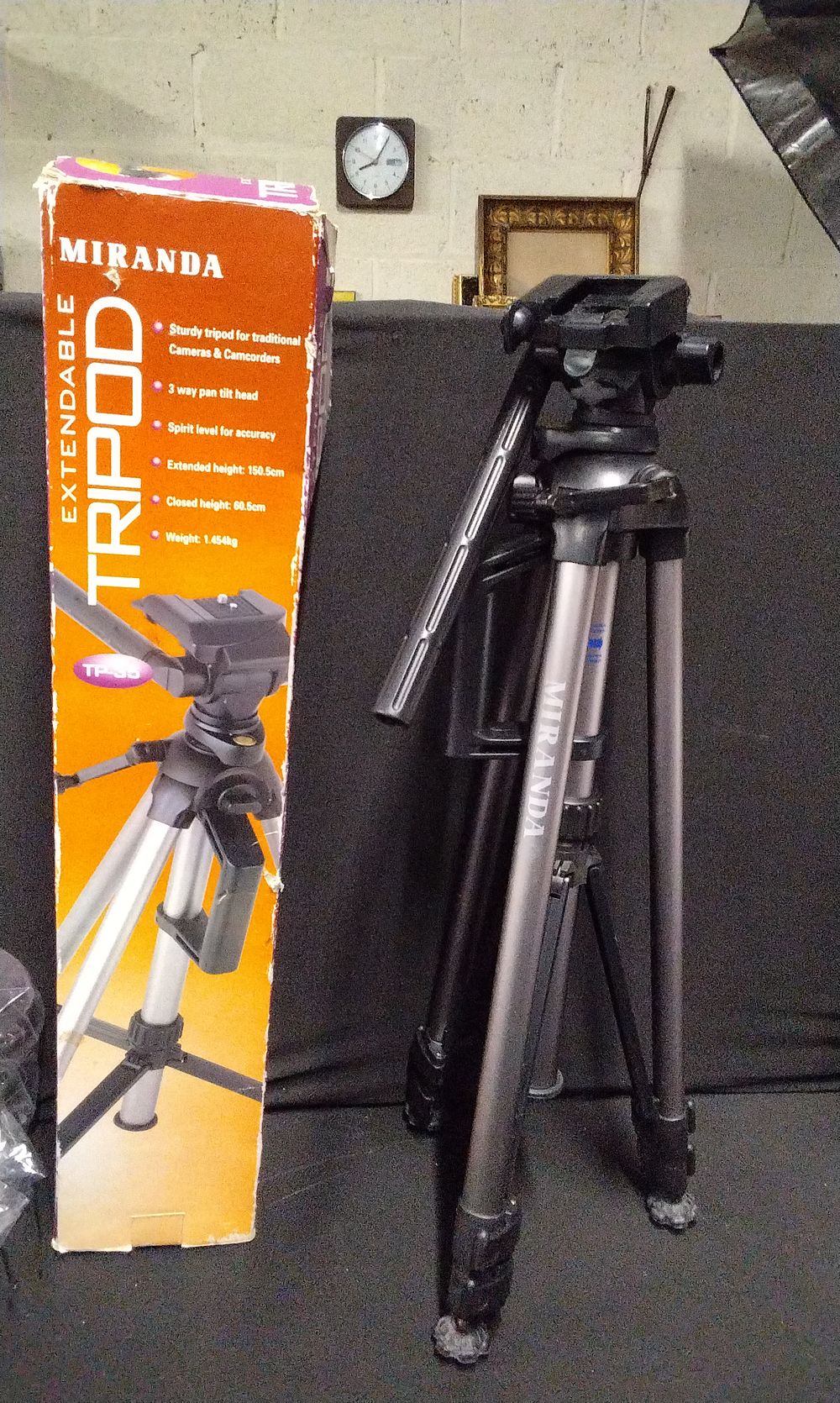 Lot 179: Miranda Extendable TP-35