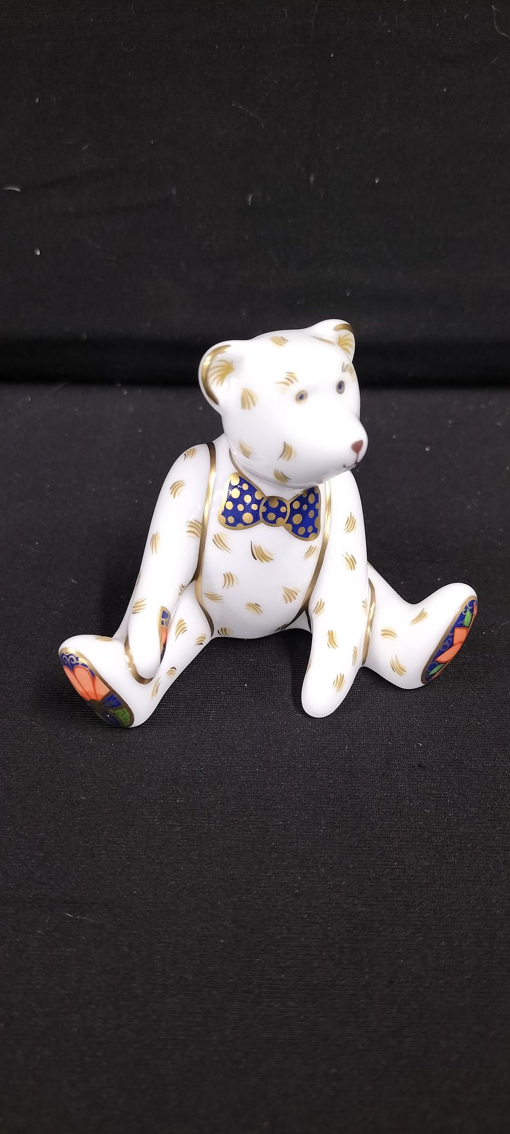 Lot 225: Royal Crown Derby Imari Teddy Bear Edward Boxed