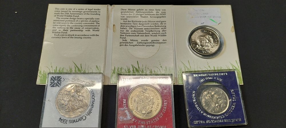 Lot 230: 4 Commemorative Coins