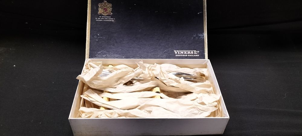 Lot 258: Set of Six EPNS Forks Made in Sheffield in Viners Box