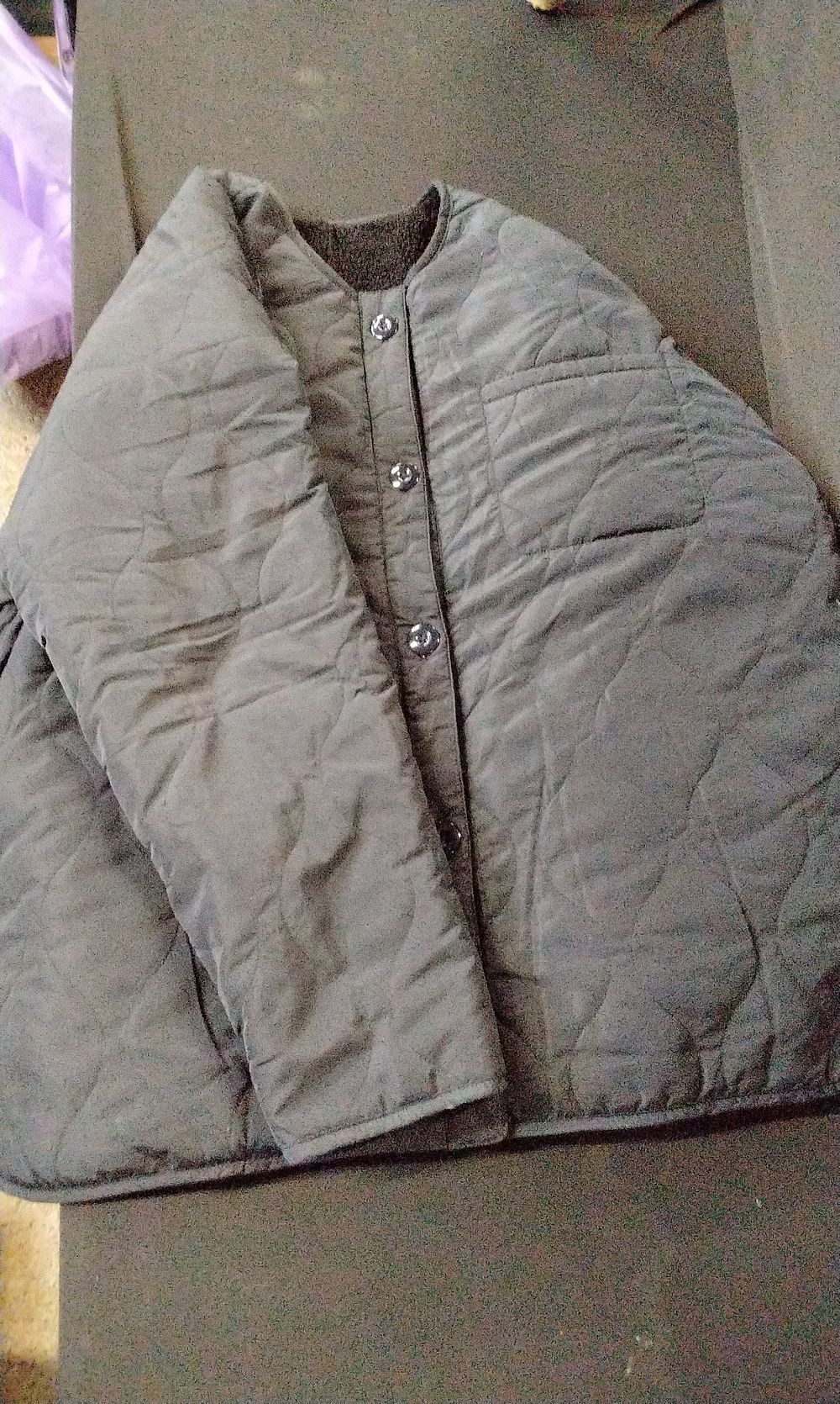 Lot 378: Brand New with Tags. Daily Ritual Womens Fleece Quilted