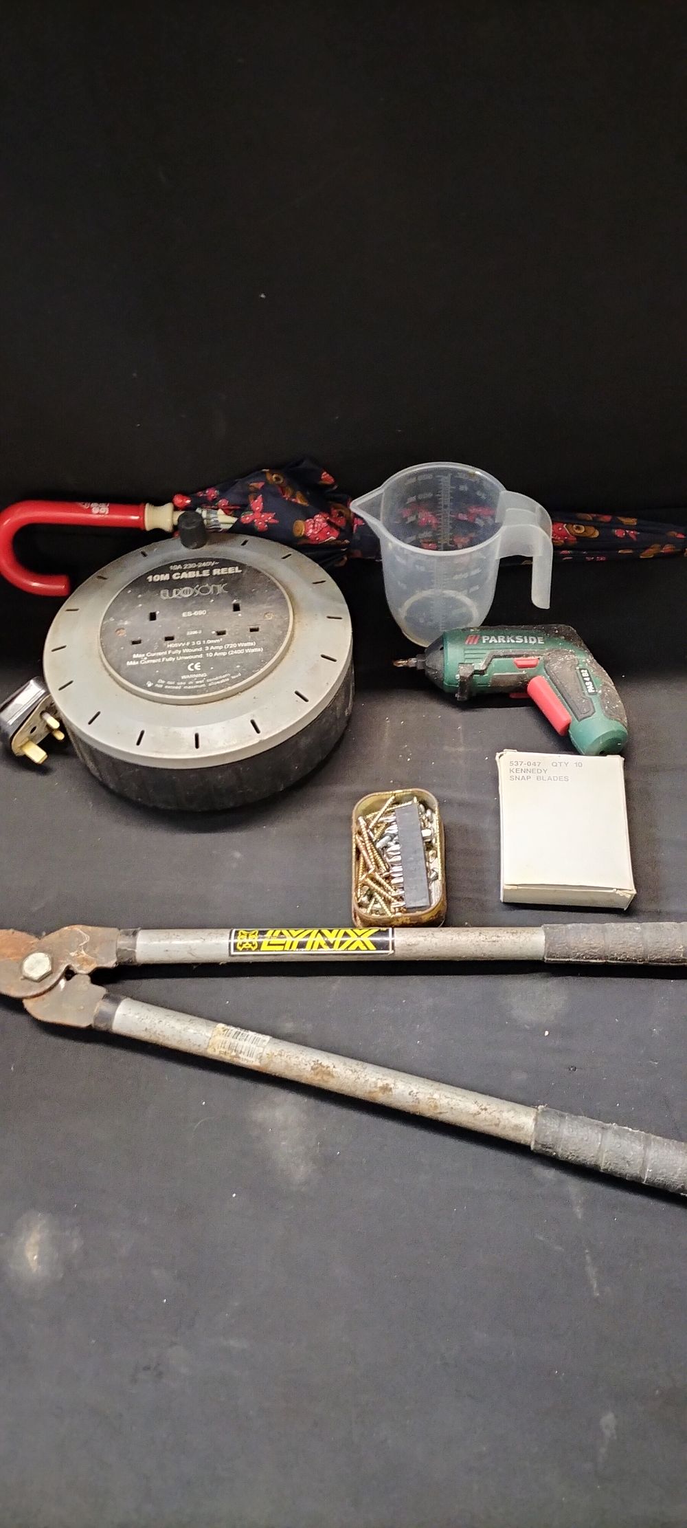 Lot 286: Mixed Lot of hardware and other items including a 10M Cable reel