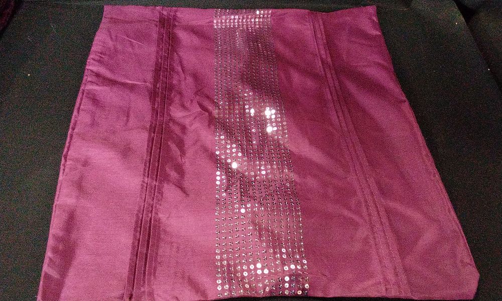 Lot 387: 12x Burgundy Sequin Stripe Cushion Cover