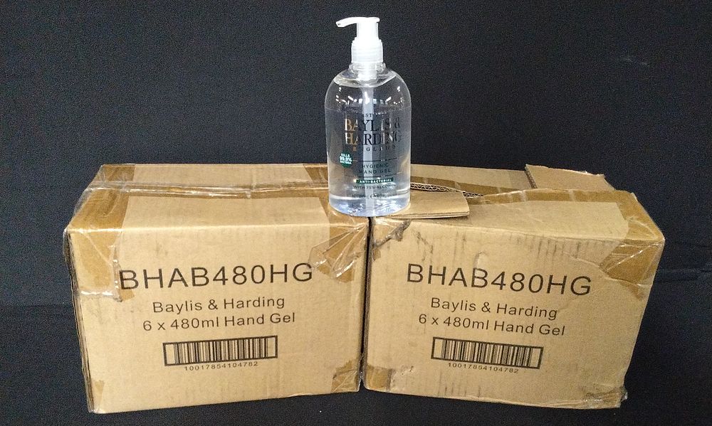 Lot 389: 2x6 480ml Boxes of Baylis and Harding