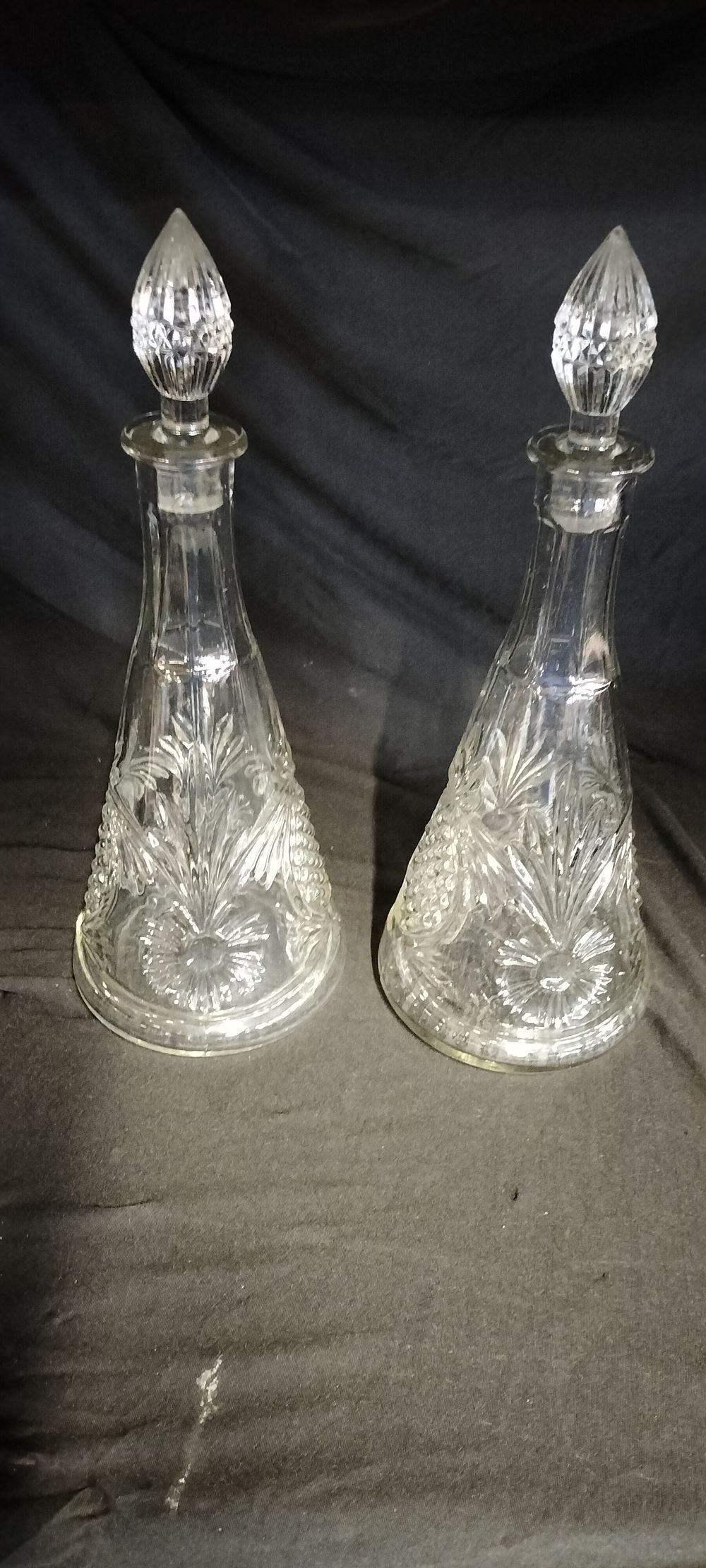 Lot 320: Pair of Cut glass Decanters