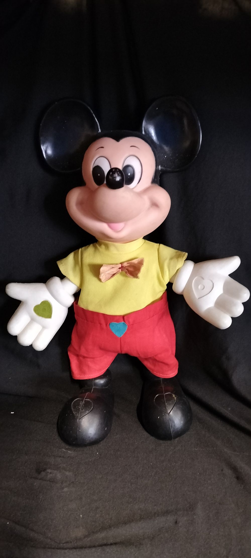 Lot 322: Mickey Mouse Style Articulated Doll