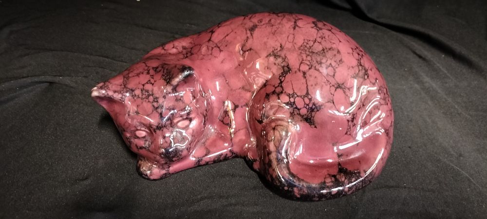 Lot 325: Sleeping Cat Ornament Ruby Coloured
