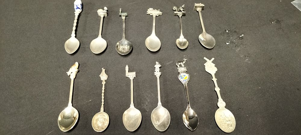 Lot 155: Twelve Souvenir Spoons some Silver Plated