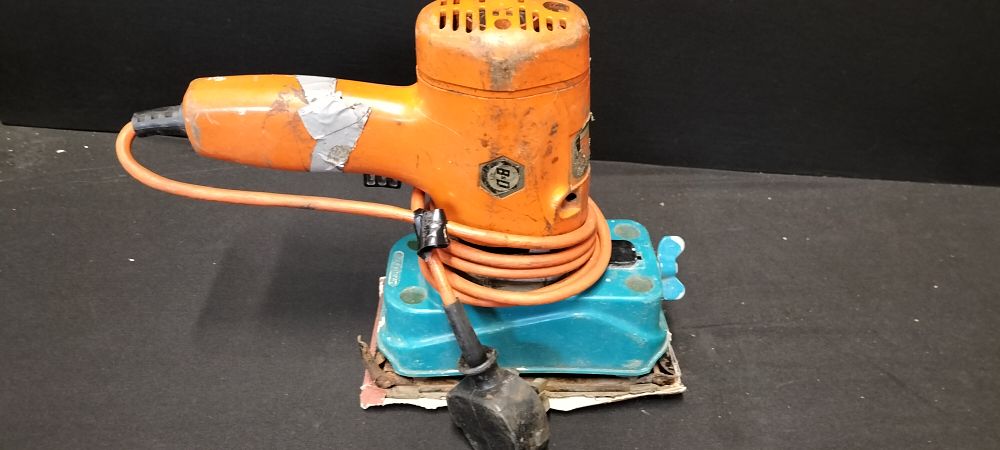 Lot 164: Black and Decker 2 Speed Drill with Sander attachment