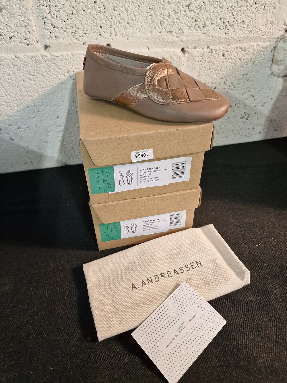 Lot 214: x2 Pairs A.Andreassen Norwegian Lille Elskling Slippers