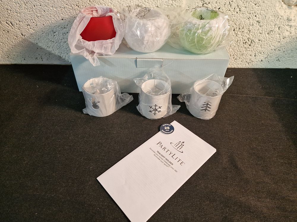 Lot 218: Partylite Christmas Tealight Holders