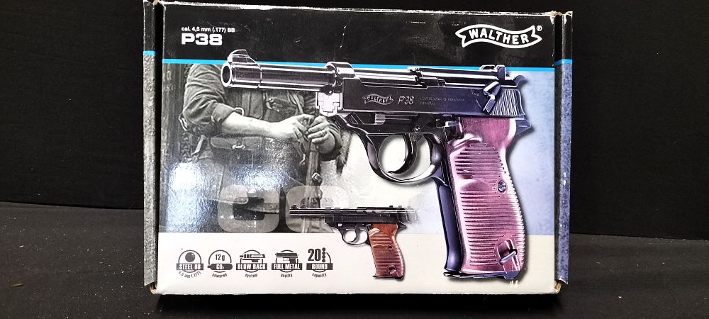 Lot 193: Airsoft Walther P38 CO2 Pistol/cal. 4.5 (.177) BB by UMAREX
