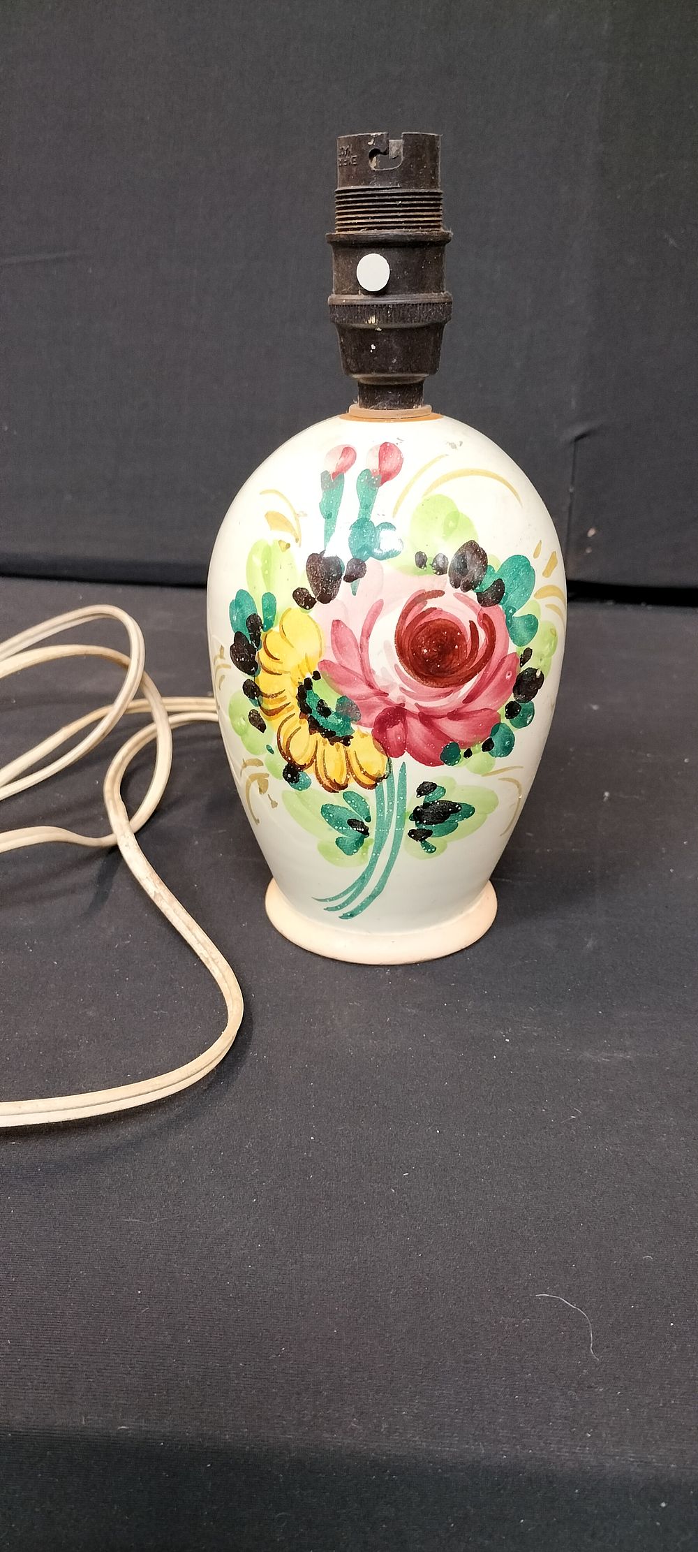 Lot 707: Vintage Italian Hand Painted Lamp with Floral Design
