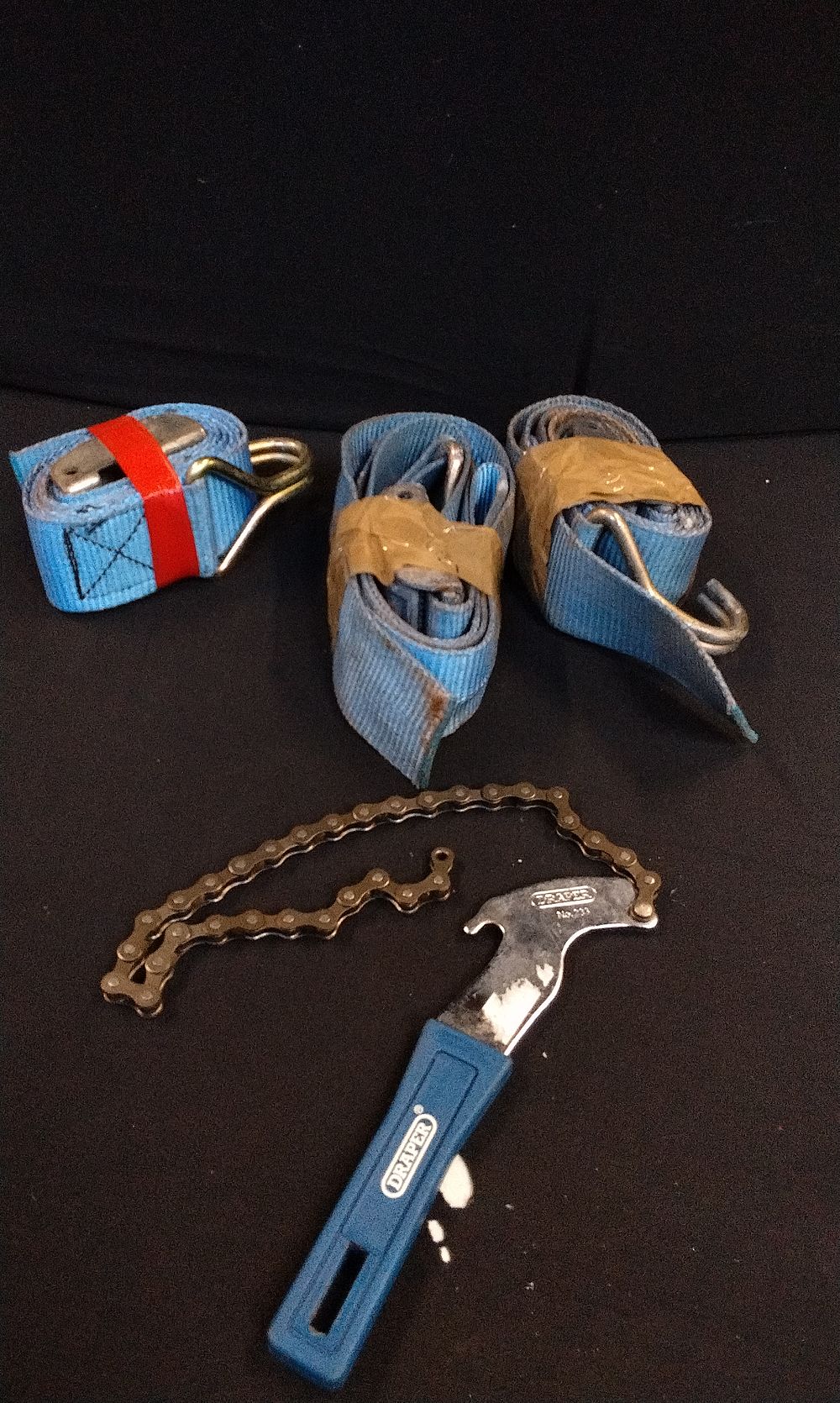 Lot 712: Draper Chain Oil Filter Wrench Number 223
