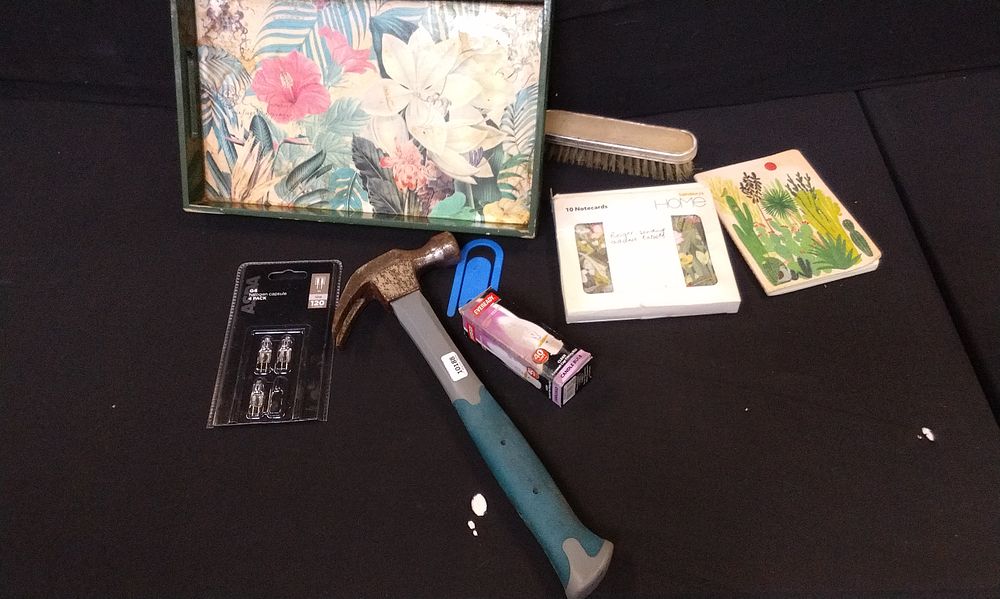 Lot 737: Mixed Items
