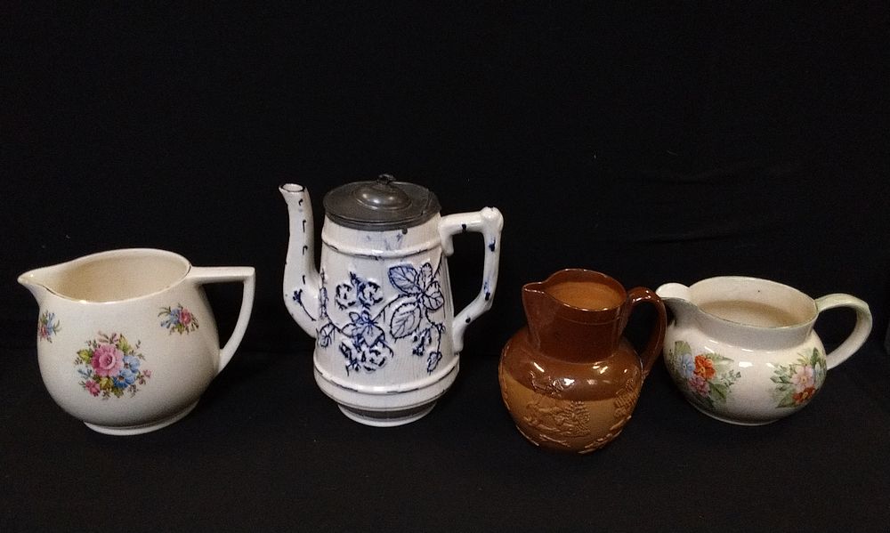 Lot 755: 3x Pitcher Jugs and a PewterTopped Blue and White Teapot