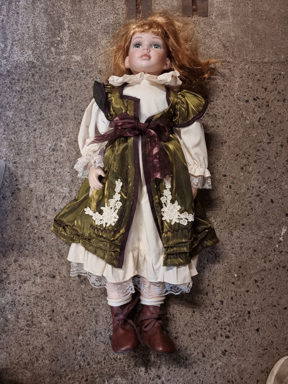 Lot 756: Porcelain Doll (Chole&friends)