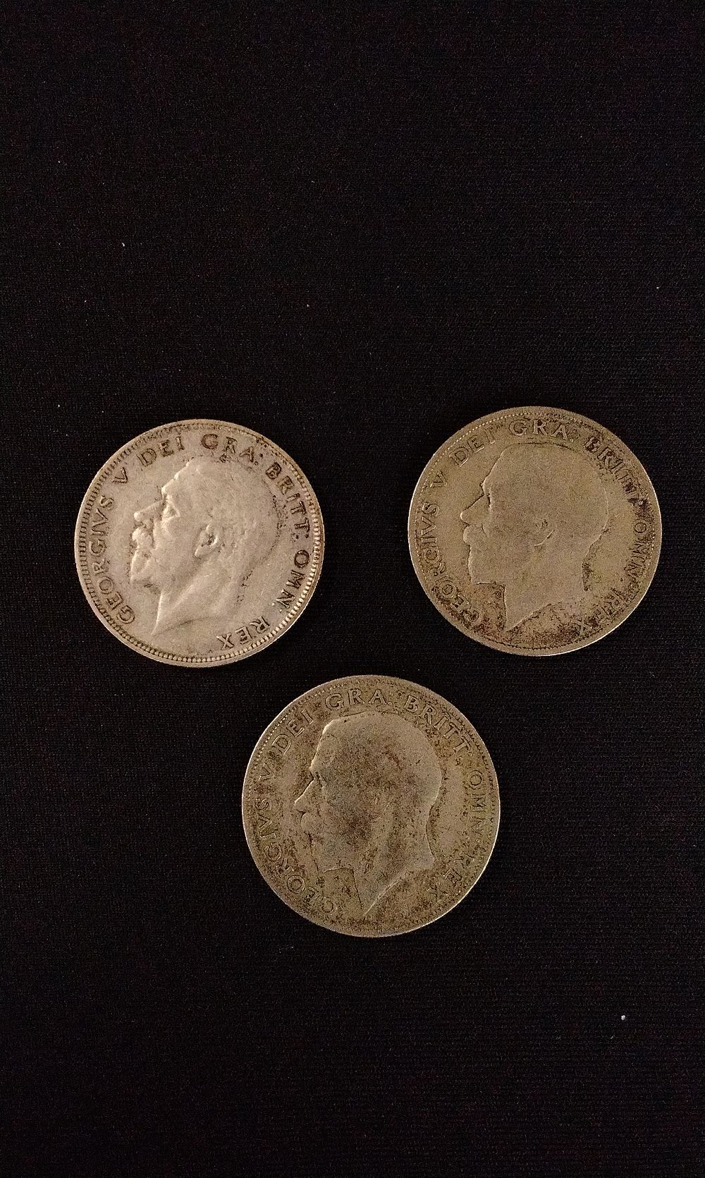 Lot 253: 3x king George V Silver Half Crowns
