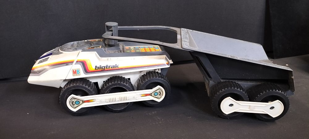 Lot 285: MB Electronics Original BigTrak with Accessory Dump Unit