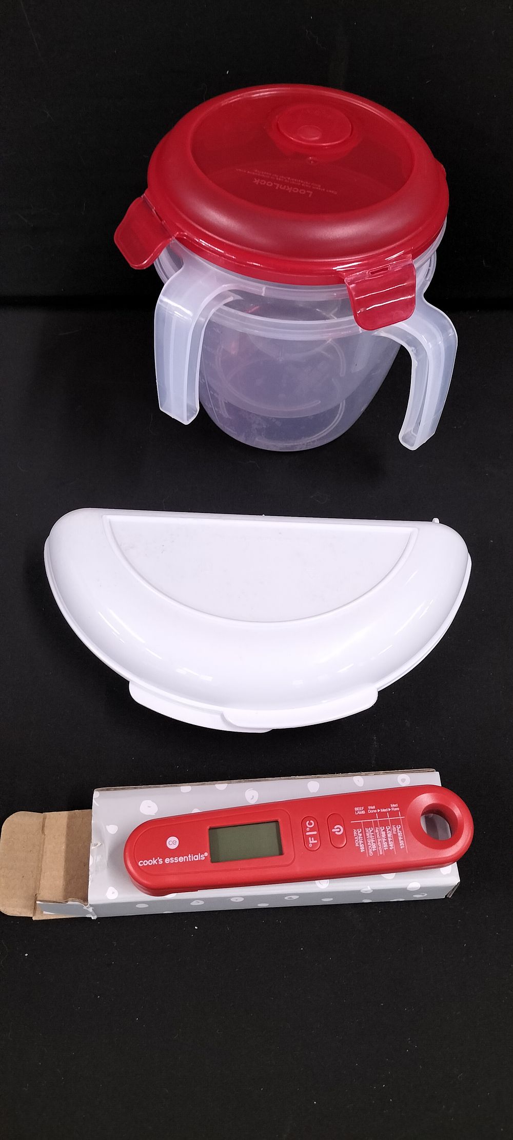 Lot 316: Mixed lot of kitchen items
