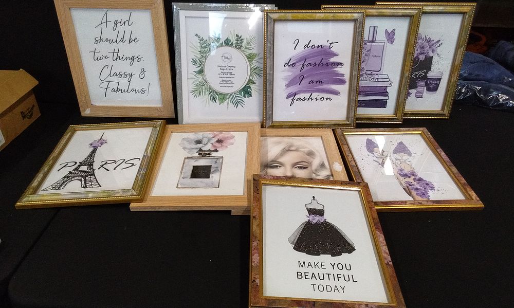 Lot 322: X11 Various Framed Prints