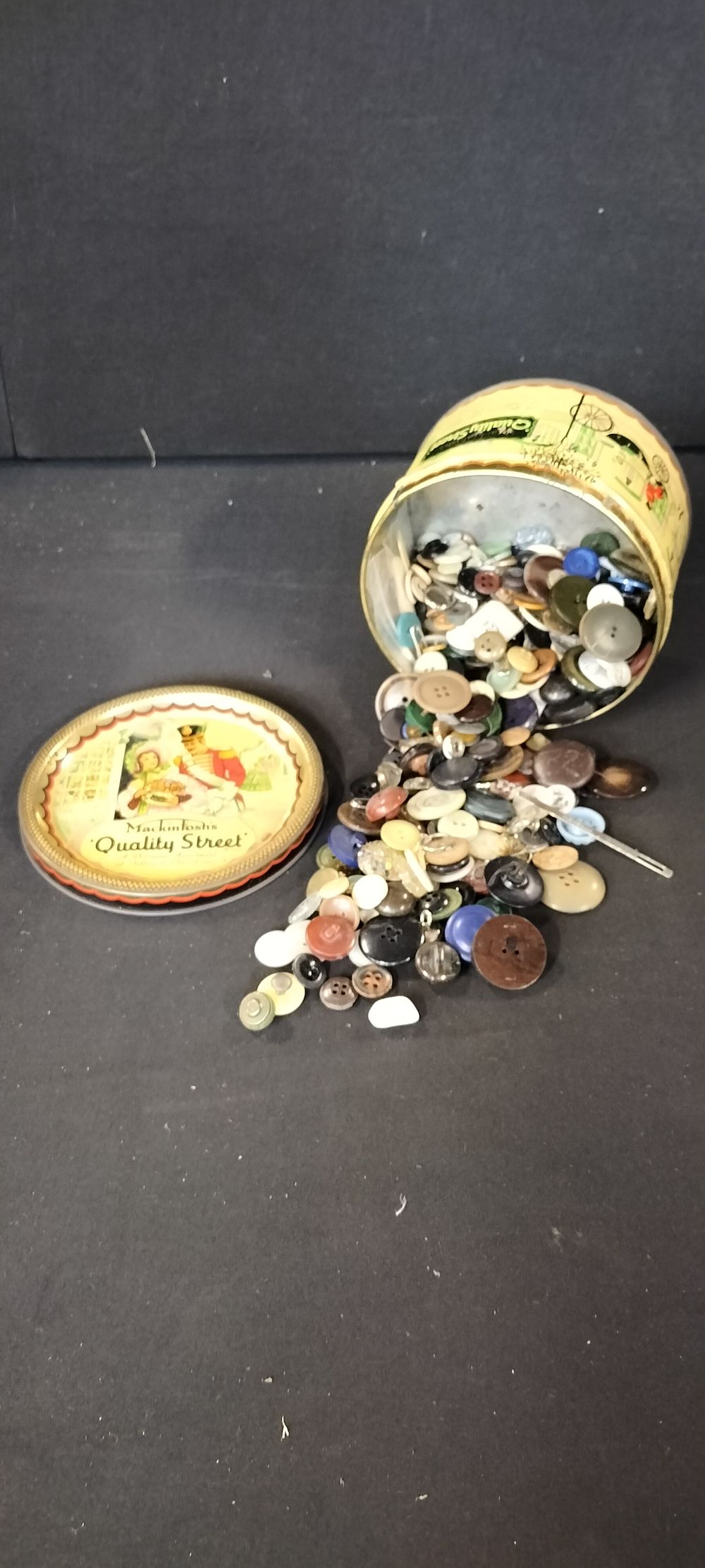 Lot 332: Small Quality Street Tin full of Various Buttons