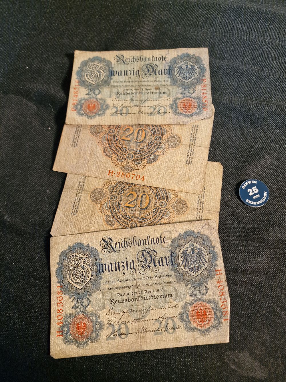 Lot 422: x4 Antique 1910 German 20 Mark Reichsbanknote