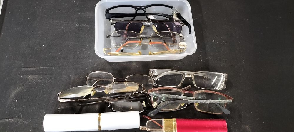 Lot 360: 10 Pairs of Glasses