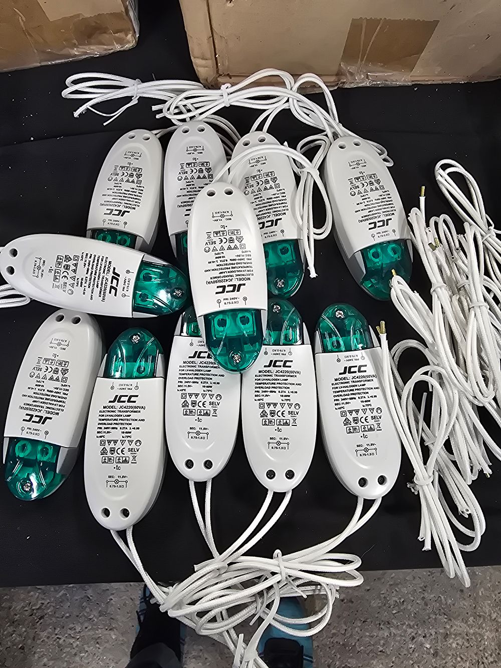 Lot 378: c11 low voltage lighting transformers 12volt 60Va down light