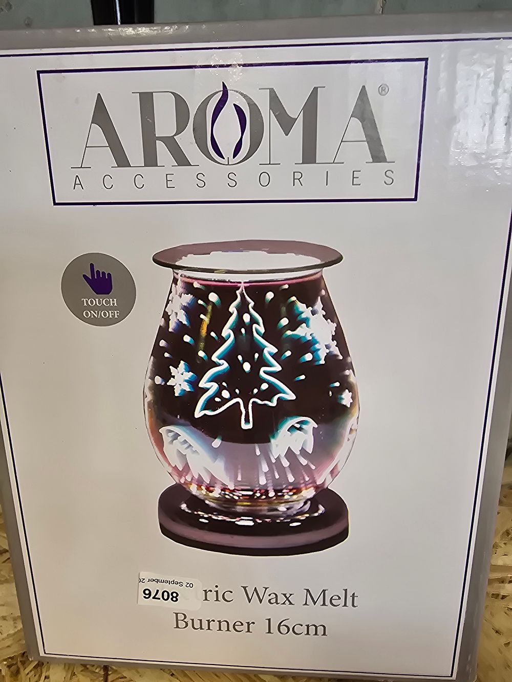 Lot 443: AROMA 16cm electric wax melt burner