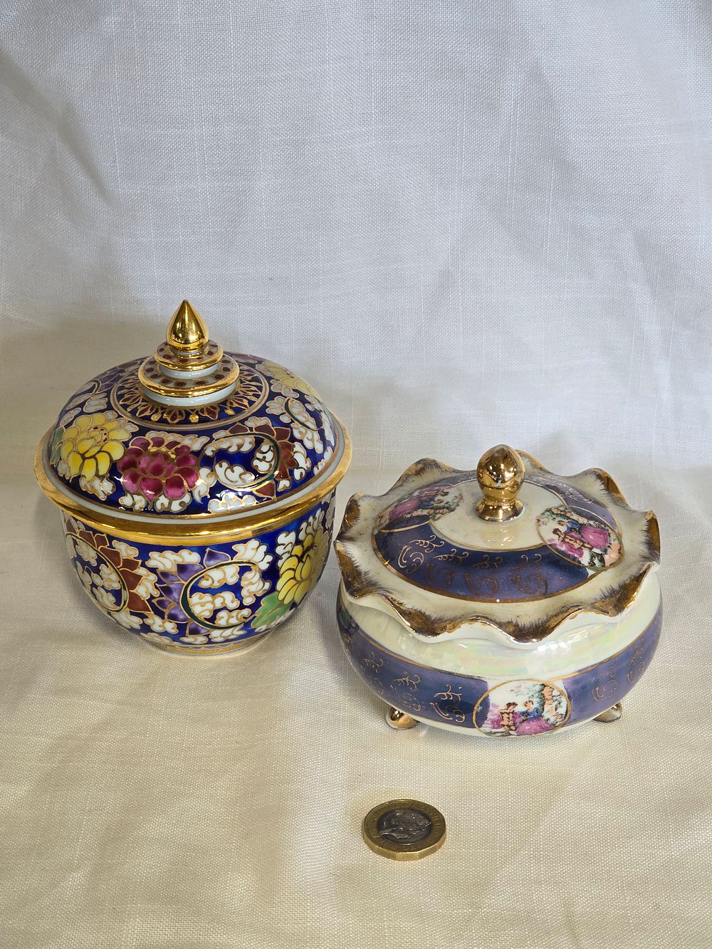 Lot 477: Vintage trinket dishes