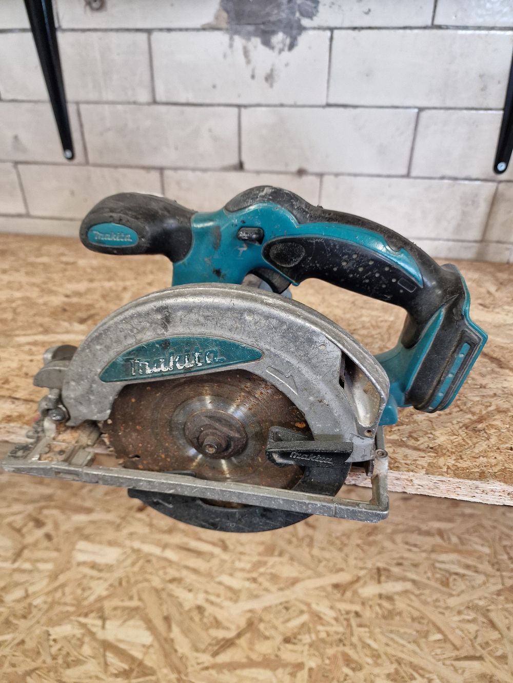 Lot 475: Makita 18v Cordless 165mm Circular Saw