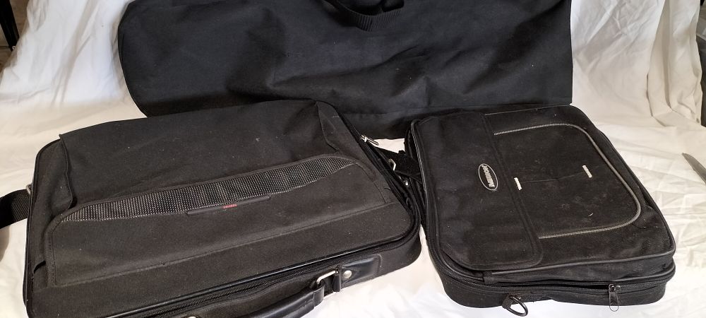 Lot 489: 3 Bags, two for Laptop and another one