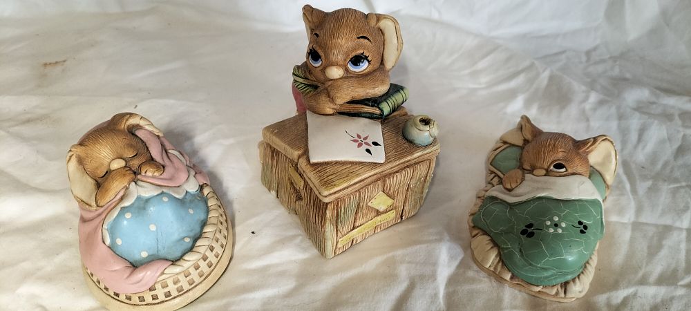 Lot 496: Three Pendelfin Hand Painted Stone craft Figurines