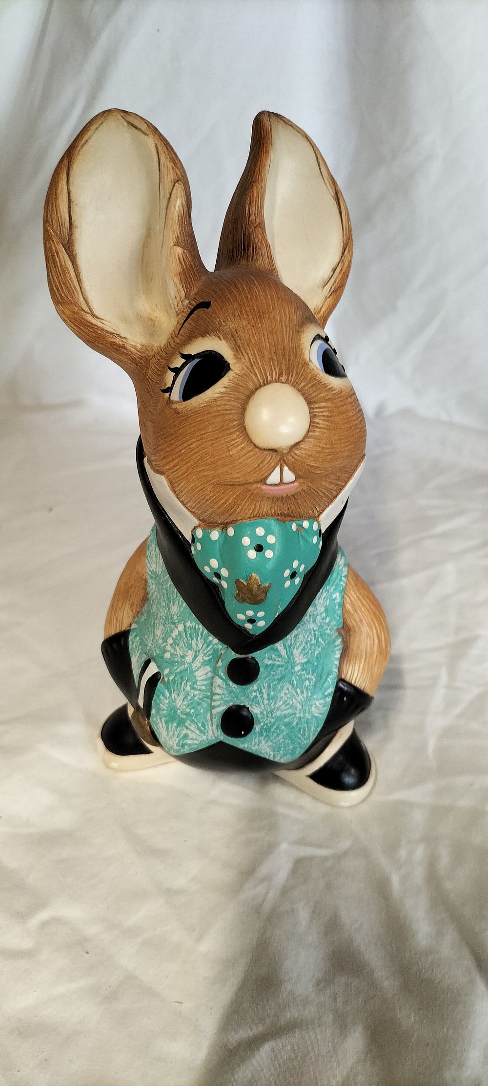 Lot 497: A Large Pendelfin Hand Painted Stone craft Figurine