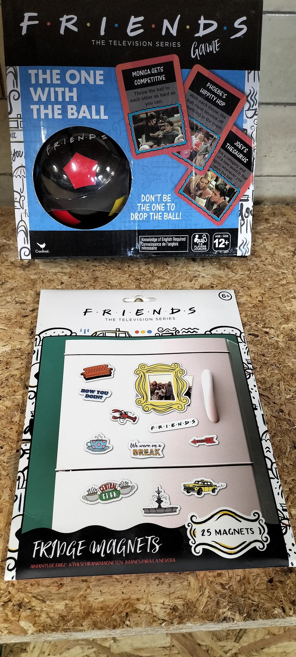 Lot 500: A Friends Game and A Friends Fridge Magnet pack With 25 Magnets