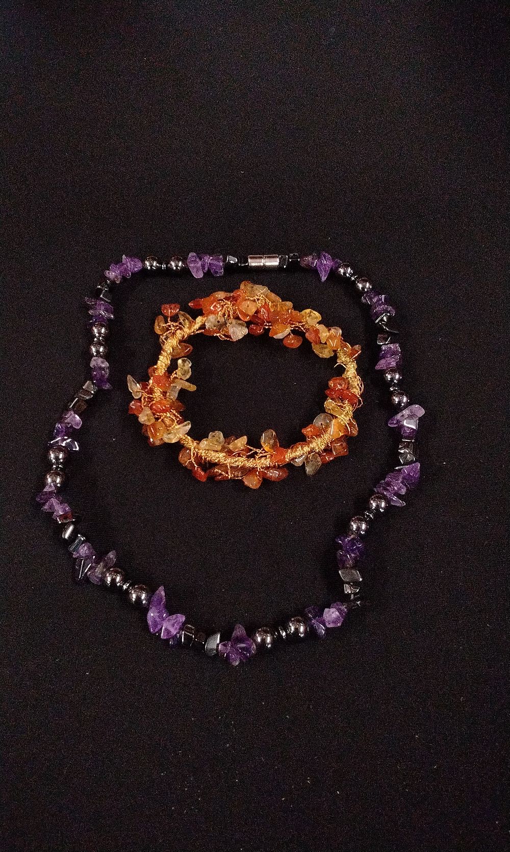 Lot 315: Amethyst Necklace and Stone Chip Bracelet Set