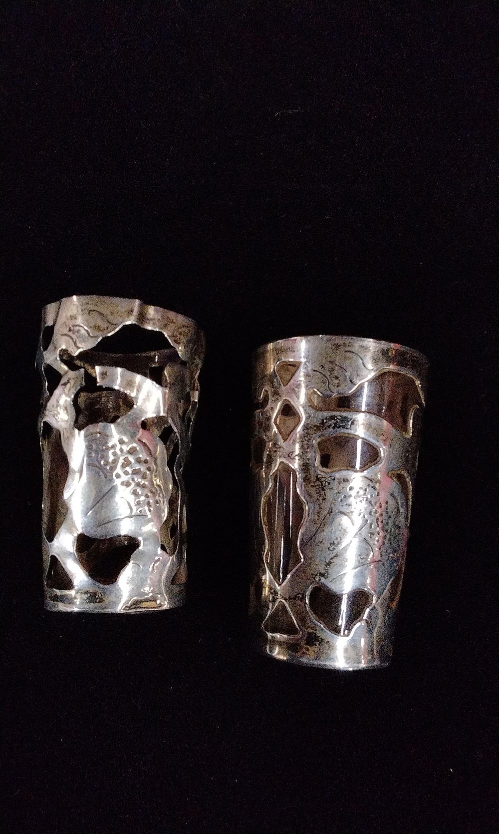 Lot 348: A Pair of Mexican .900 Silver Marine-Themed Shot Glasses