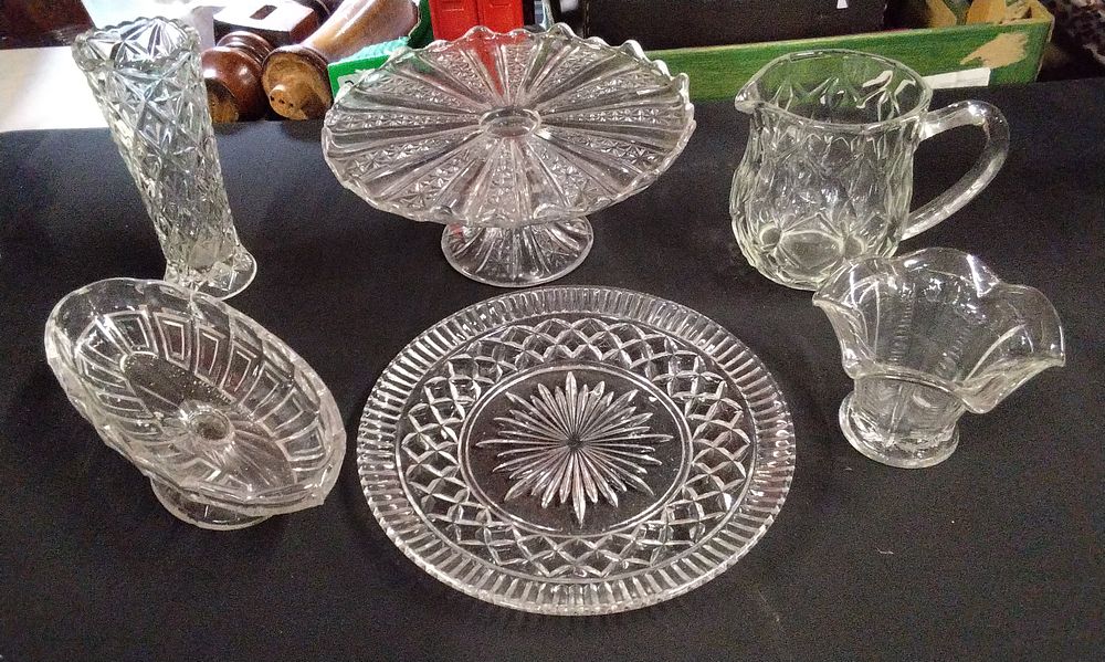 Lot 391: A Set of Six Pressed Pattern Glass Serving Items
