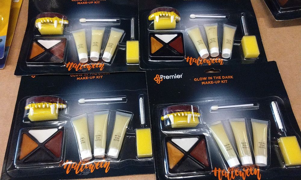Lot 165: Four Premier Glow In The Dark Halloween Make-Up Kits