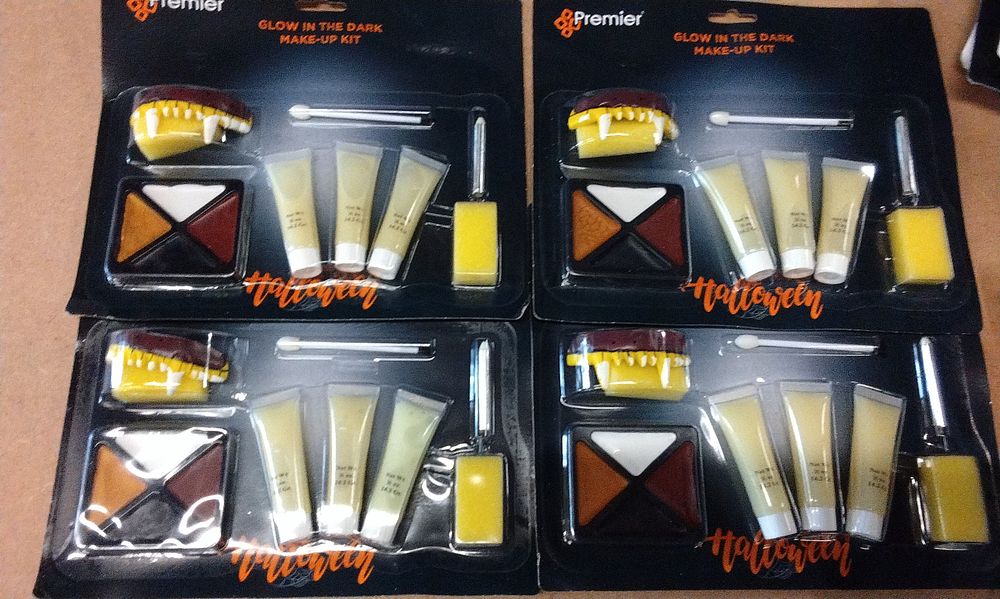 Lot 166: Four Premier Glow in the Dark Halloween Make-up Kit