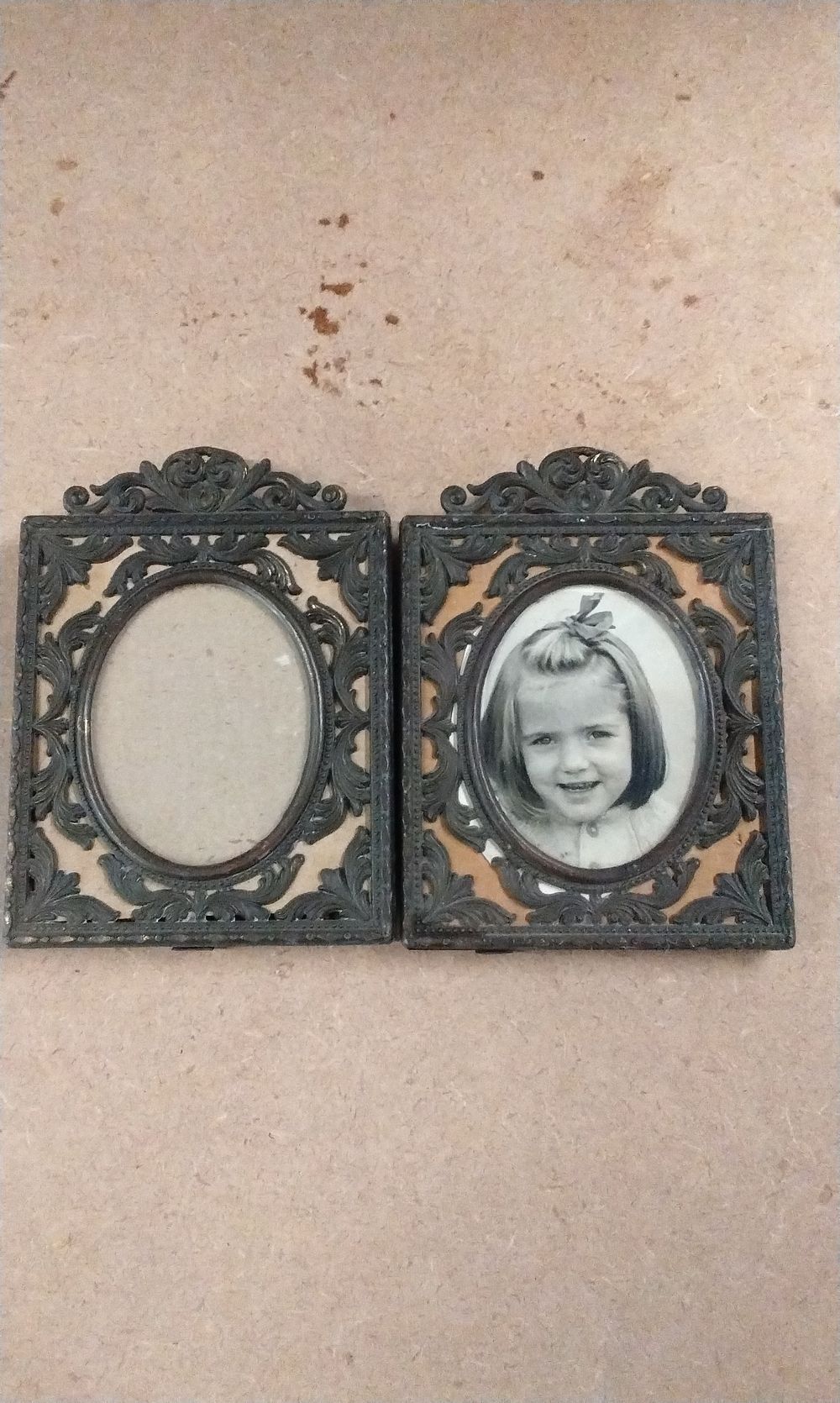 Lot 178: A Pair of Ornate Dark Metal Victorian Style Picture Frames